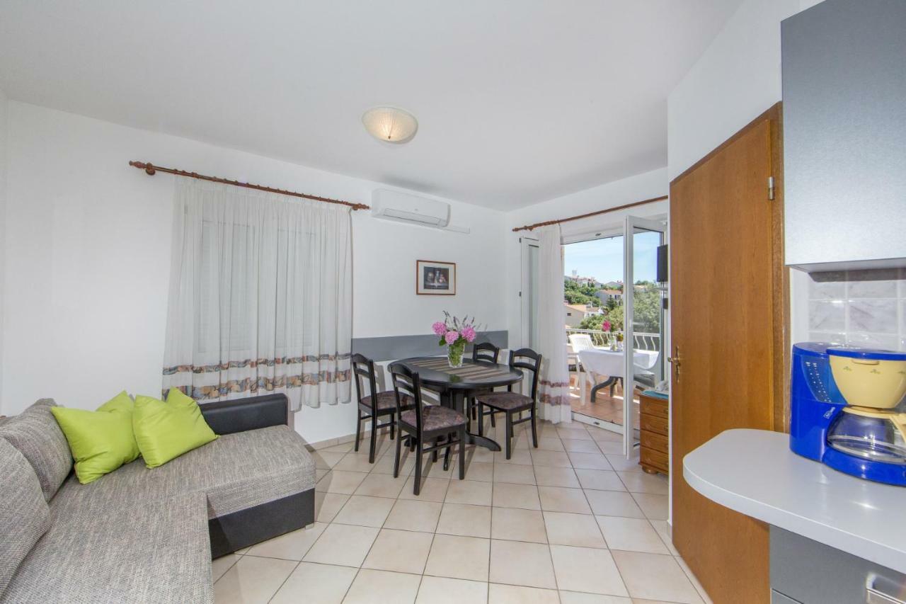 Apartments Sanmichel Pula Bagian luar foto